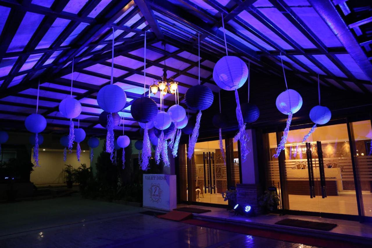 Jalsa Hotel & Banquets,Индаур Экстерьер фото