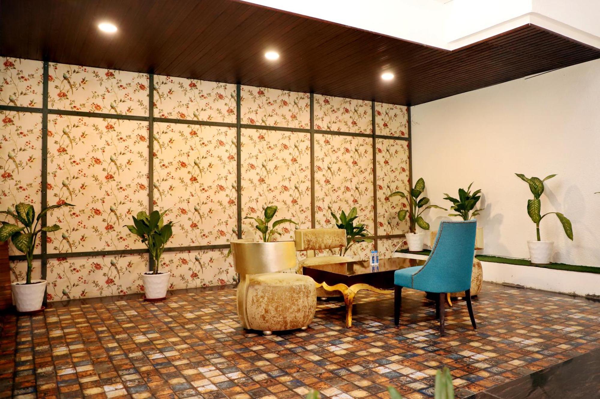 Jalsa Hotel & Banquets,Индаур Экстерьер фото